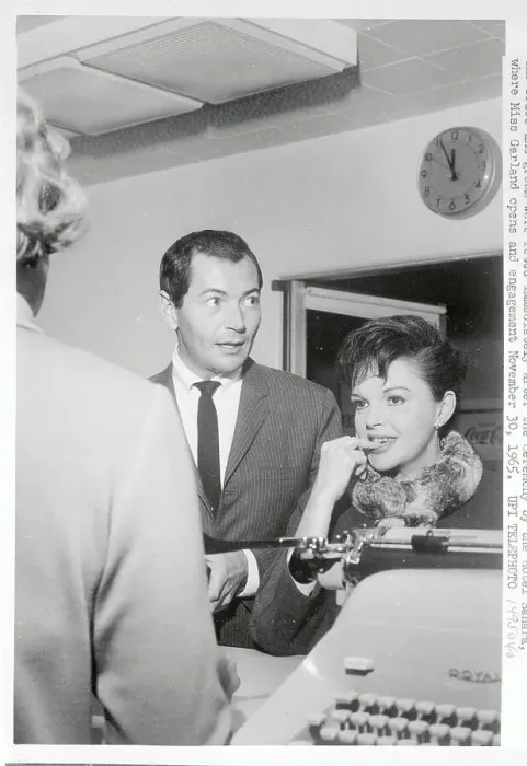 Framed Print : Judy Garland and Mark Herron Getting Marriage License Framed Print : Judy Garland and Mark Herron Getting Marriage License