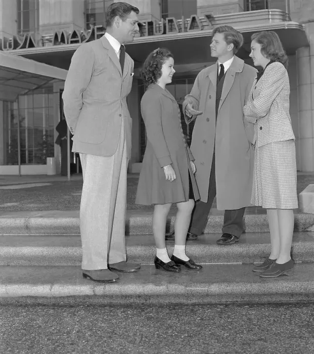 Framed Print : Judy Garland and Peers Standing on MGM Lot Framed Print : Judy Garland and Peers Standing on MGM Lot