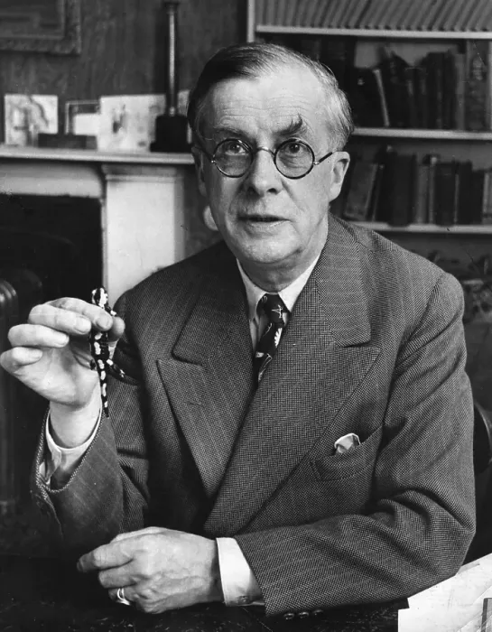 Framed Print : Julian Huxley Framed Print : Julian Huxley