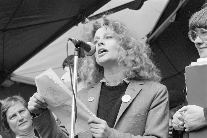 Framed Print : Julie Christie Speaking at Demonstration Framed Print : Julie Christie Speaking at Demonstration