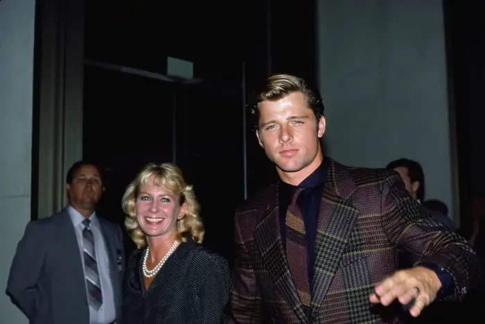 Framed Print : Juliet Mills And Maxwell Caulfield Framed Print : Juliet Mills And Maxwell Caulfield
