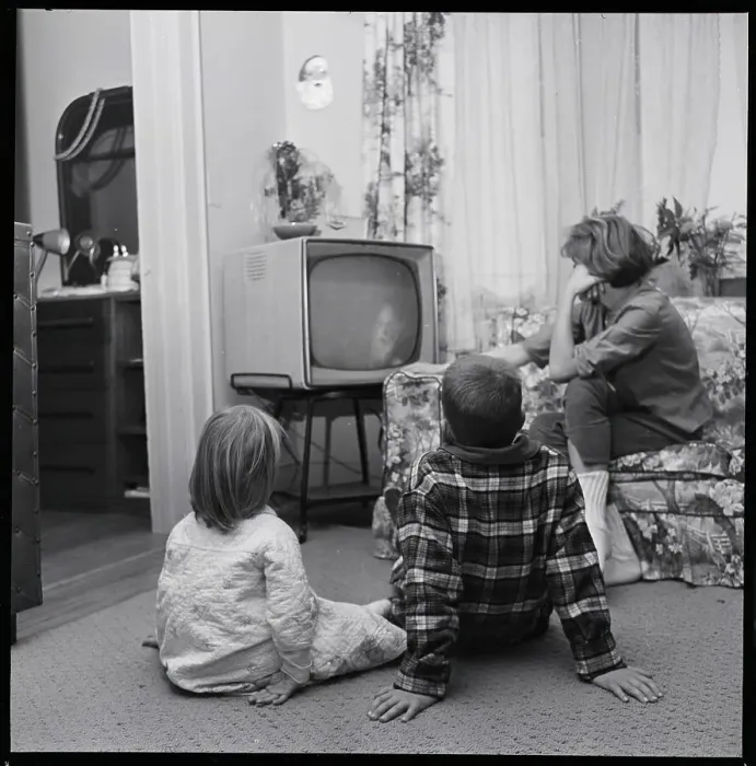 Framed Print : June, Chris And Barbara Robbin At Tv Framed Print : June, Chris And Barbara Robbin At Tv