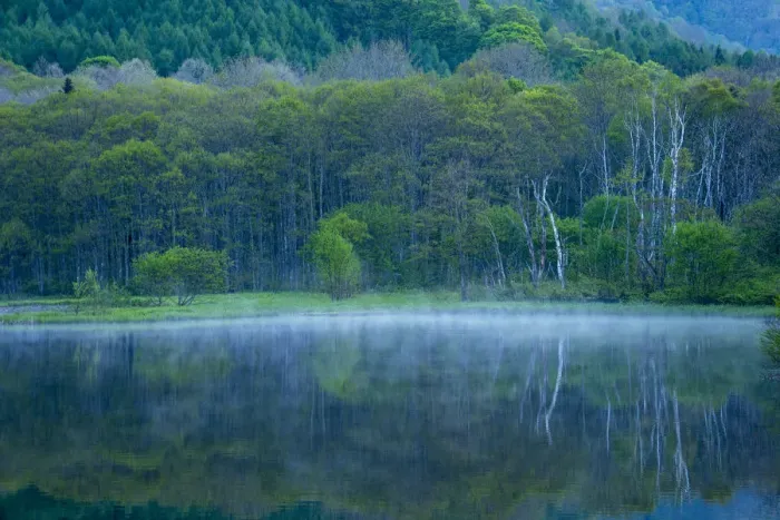 Framed Print : Kagami-ike (Mirror Pond) at morning, Nagano, Japan