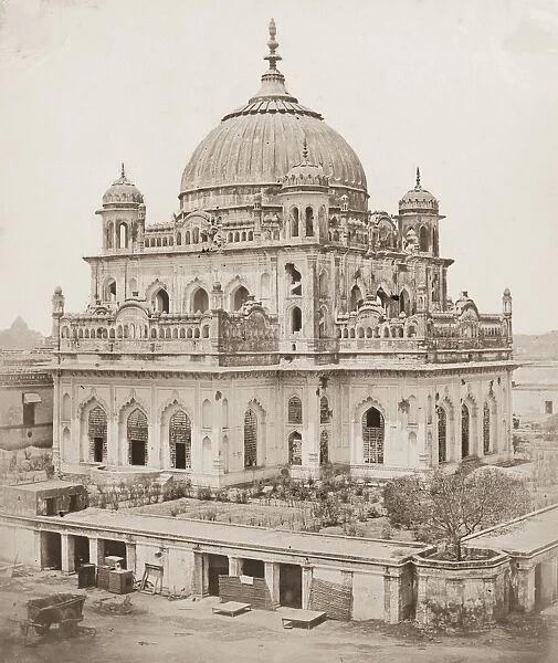 Kaiserbagh Tomb