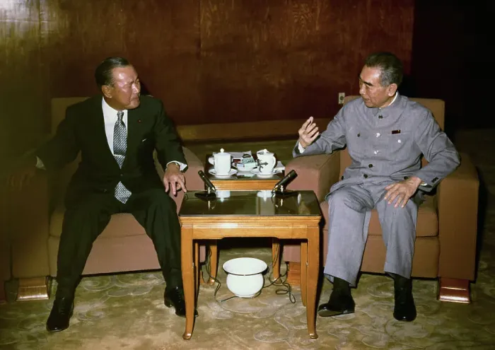 Framed Print : Kakuei Tanaka Speaking with Chou En-lai