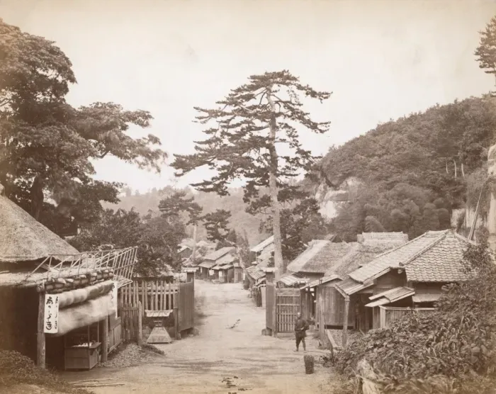 Framed Print : Kanagawa. The Tokaido or East Sea Route runs through the town of Kanagawa-ku Framed Print : Kanagawa. The Tokaido or East Sea Route runs through the town of Kanagawa-ku