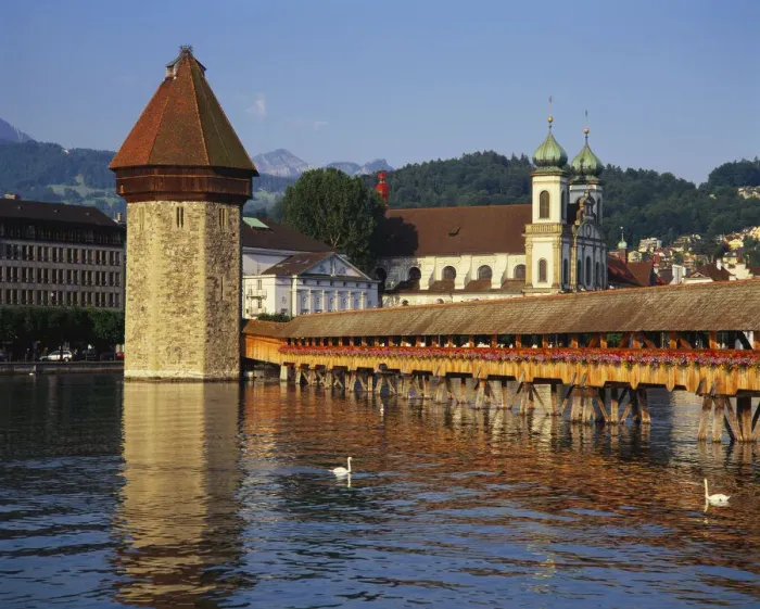 Framed Print : Kapellbrucke Bridge, Lucerne, Switzerland Framed Print : Kapellbrucke Bridge, Lucerne, Switzerland