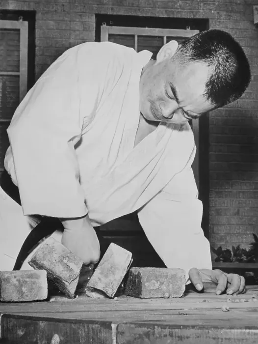Framed Print : Karate Expert Jhoon Rhee During Brick Breaking Framed Print : Karate Expert Jhoon Rhee During Brick Breaking