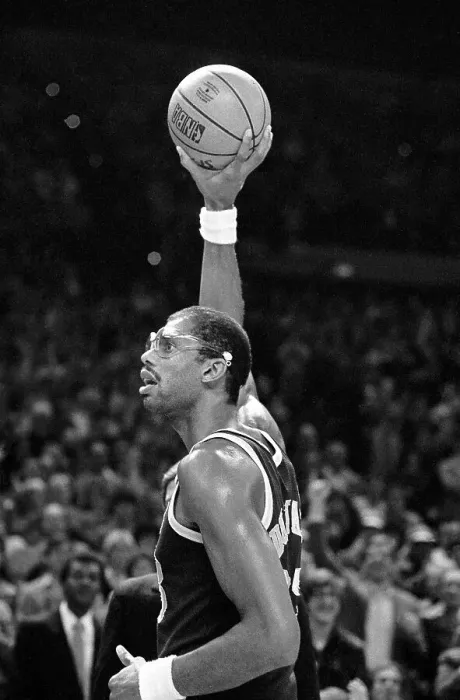 Framed Print : Kareem Abdul-Jabbar Holding up Basketball Framed Print : Kareem Abdul-Jabbar Holding up Basketball