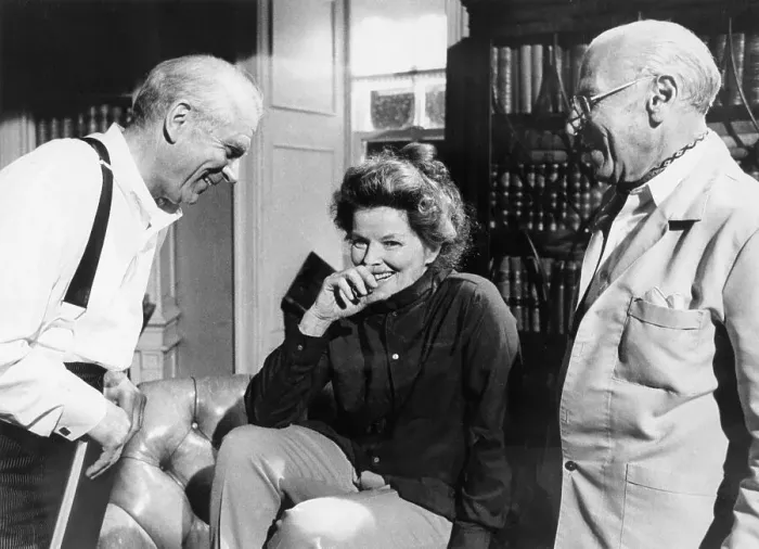 Framed Print : Katharine Hepburn Laughing with Laurence Olivier Framed Print : Katharine Hepburn Laughing with Laurence Olivier