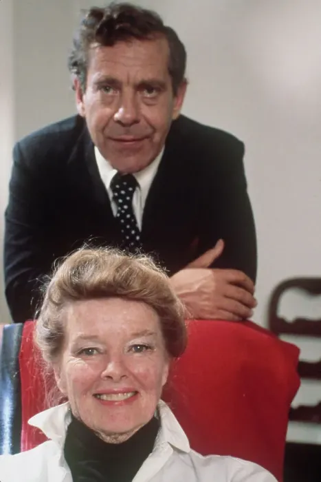 Framed Print : Katharine Hepburn And Morley Safer Framed Print : Katharine Hepburn And Morley Safer