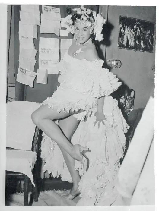 Framed Print : Katherine Dunham Before Performing Framed Print : Katherine Dunham Before Performing