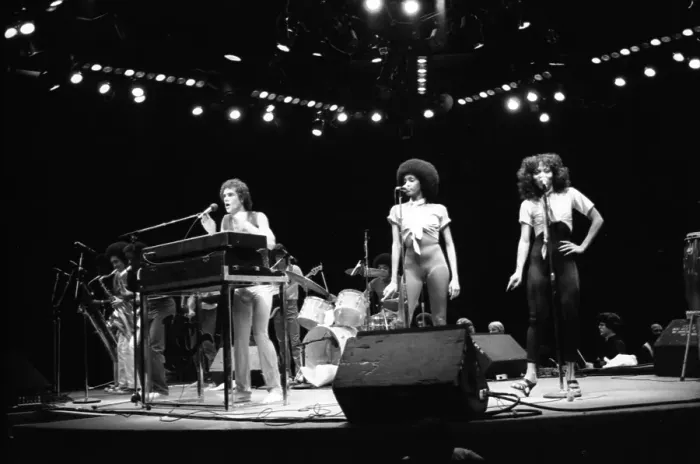 Framed Print : KC And The Sunshine Band Performing Framed Print : KC And The Sunshine Band Performing