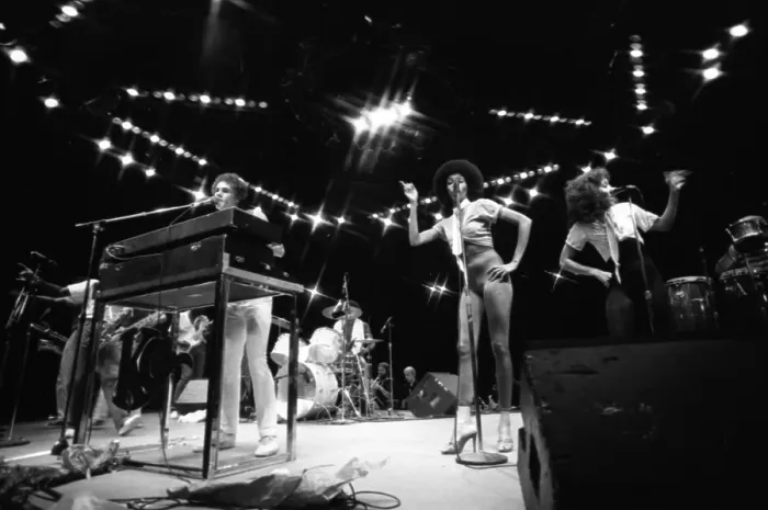 Framed Print : KC And The Sunshine Band Performing Framed Print : KC And The Sunshine Band Performing