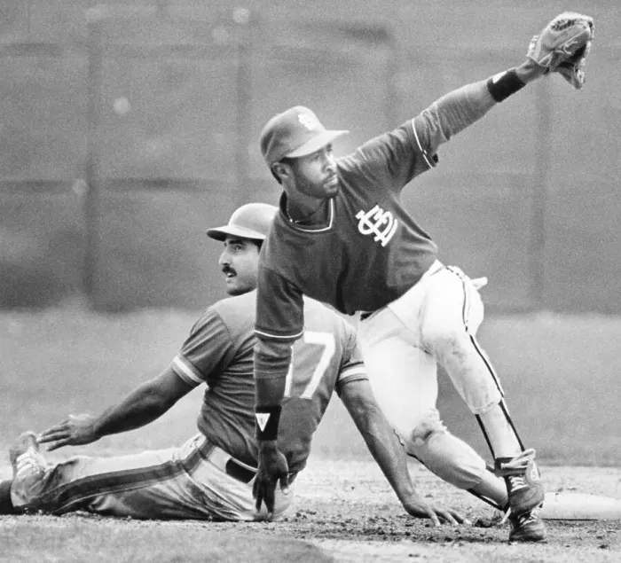 Framed Print : Keith Hernandez On Ground, Ozzie Smnith