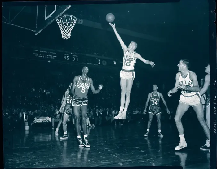 Framed Print : Ken Sears Hanging in Mid Air as He Tries to Score Framed Print : Ken Sears Hanging in Mid Air as He Tries to Score