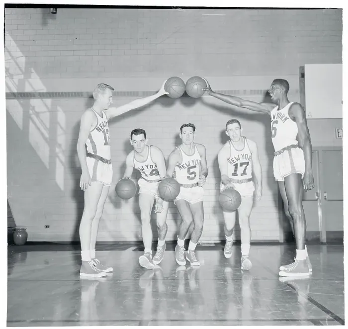 Framed Print : Ken Sears And Teammates Playing A Game Of London Bridge Framed Print : Ken Sears And Teammates Playing A Game Of London Bridge