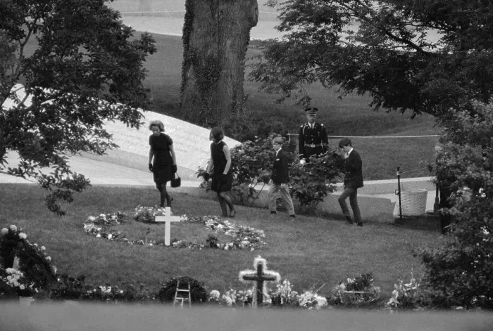 Framed Print : Kennedy Children Surrounding Gravesite Framed Print : Kennedy Children Surrounding Gravesite