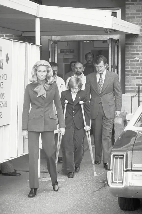 Framed Print : The Kennedys Leaving the Hospital with Son Framed Print : The Kennedys Leaving the Hospital with Son