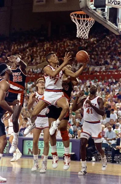 Kevin Johnson in Flight: Phoenix Suns Print. Art Prints, Posters