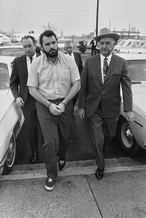 Framed Print : Kidnapper Gary Krist