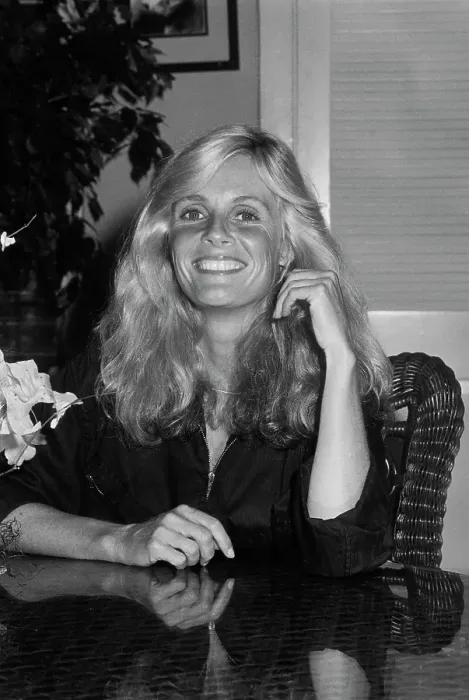 Framed Print : Kim Carnes, American Singer & Songwriter Framed Print : Kim Carnes, American Singer & Songwriter