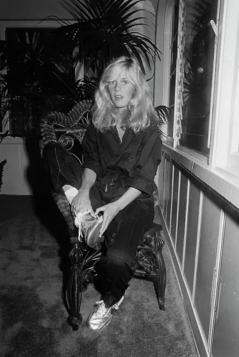 Framed Print : Kim Carnes, American Singer & Songwriter Framed Print : Kim Carnes, American Singer & Songwriter