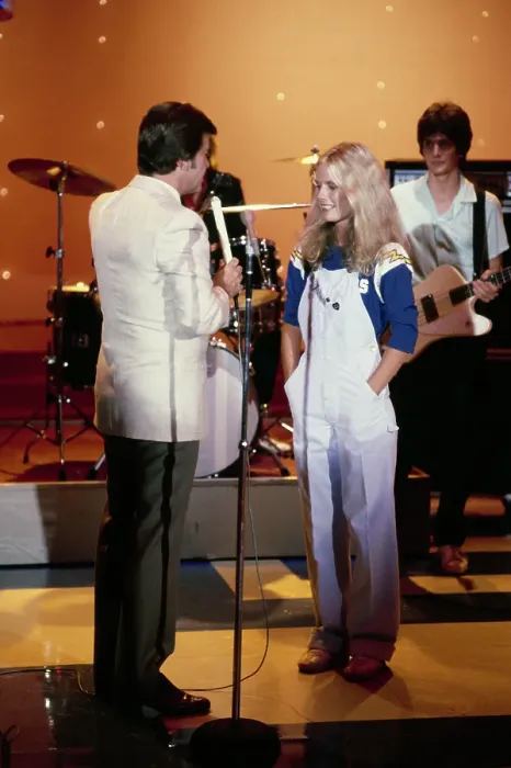 Framed Print : Kim Carnes Plays American Bandstand Framed Print : Kim Carnes Plays American Bandstand