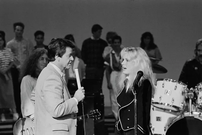 Framed Print : Kim Carnes Plays American Bandstand Framed Print : Kim Carnes Plays American Bandstand