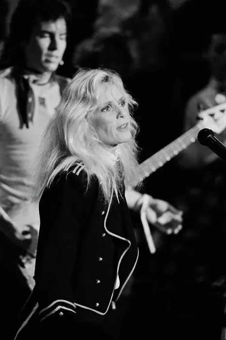 Framed Print : Kim Carnes Plays American Bandstand Framed Print : Kim Carnes Plays American Bandstand