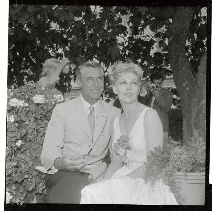 Framed Print : Kim Novak With Cary Grant Framed Print : Kim Novak With Cary Grant