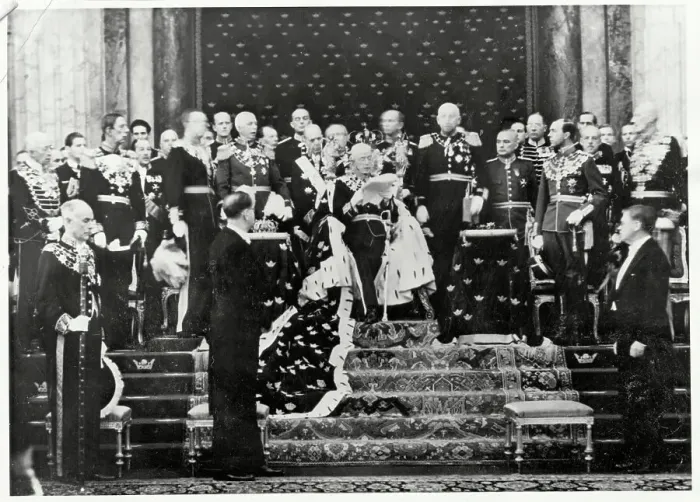 Framed Print : King Gustaf V at Proclamation Framed Print : King Gustaf V at Proclamation