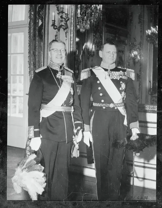 Framed Print : King Gustaf VI and King Frederick Framed Print : King Gustaf VI and King Frederick
