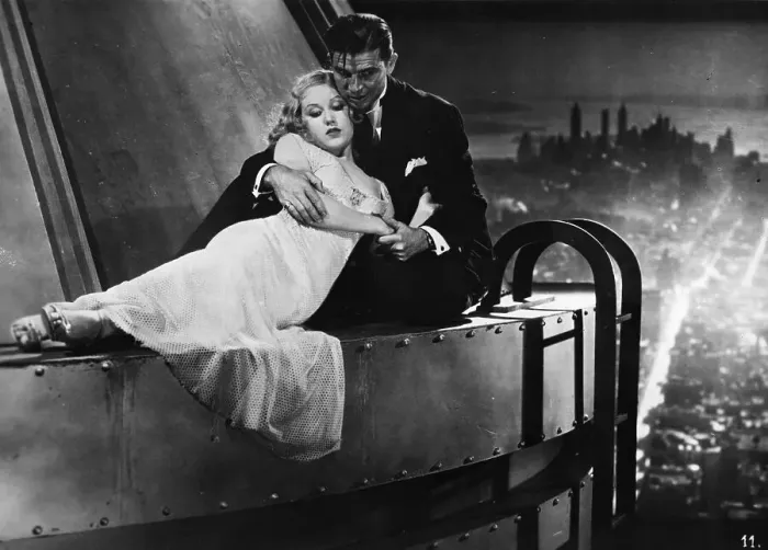 Framed Print : King Kong. A happy ending as Bruce Cabot (1904 - 1972) the square jawed American hero Framed Print : King Kong. A happy ending as Bruce Cabot (1904 - 1972) the square jawed American hero