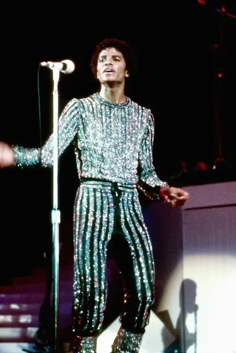 Framed Print : King Of Pop Performing In LA Framed Print : King Of Pop Performing In LA