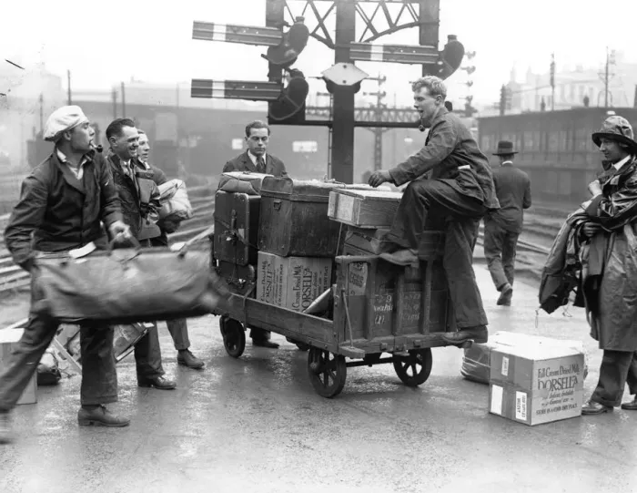 Framed Print : Kings Cross Station Volunteers