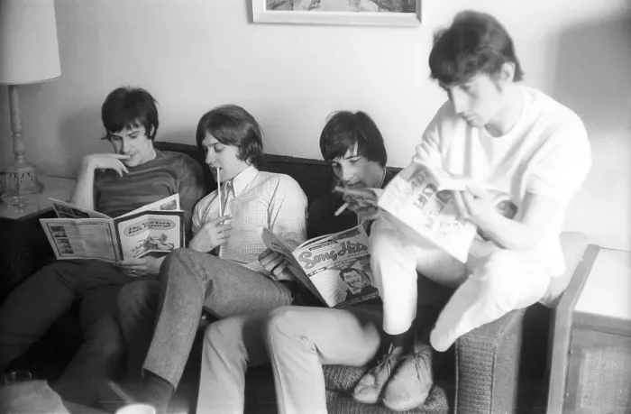 Framed Print : The Kinks In Their Hotel Room