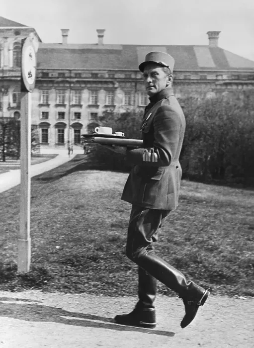 Framed Print : Kirk Douglas Dressed As Movie Colonel Framed Print : Kirk Douglas Dressed As Movie Colonel