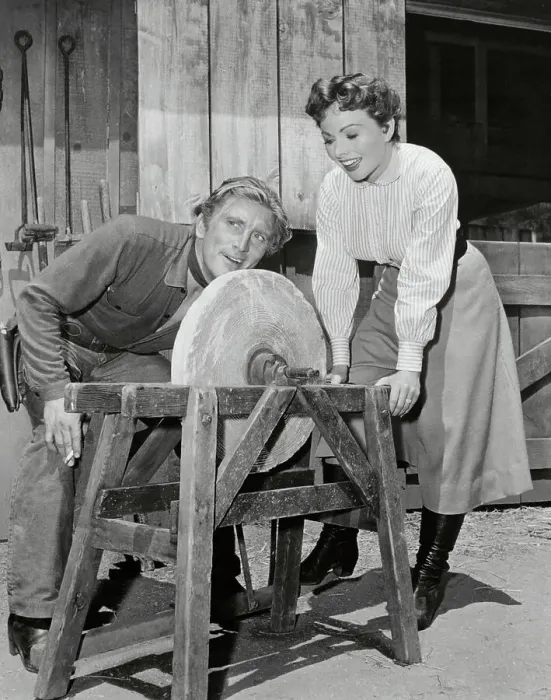 Framed Print : Kirk Douglas and Jeanne Crain on Set of Man Without A Star