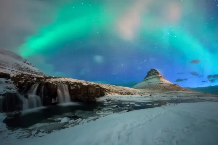Framed Print : Kirkjufell with Northern Light Framed Print : Kirkjufell with Northern Light