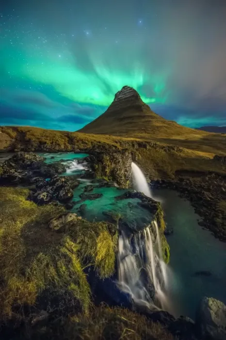Framed Print : Kirkjufell with northern light in the sky Framed Print : Kirkjufell with northern light in the sky