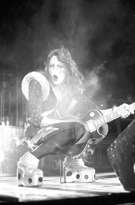 Framed Print : Kiss Performing Framed Print : Kiss Performing