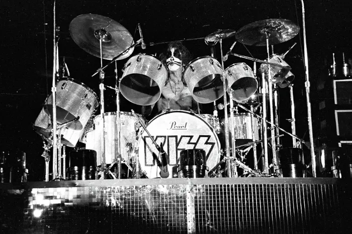 Framed Print : Kiss Performing Framed Print : Kiss Performing