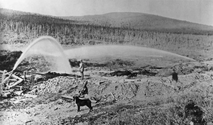 Framed Print : Klondike Gold Rush Framed Print : Klondike Gold Rush