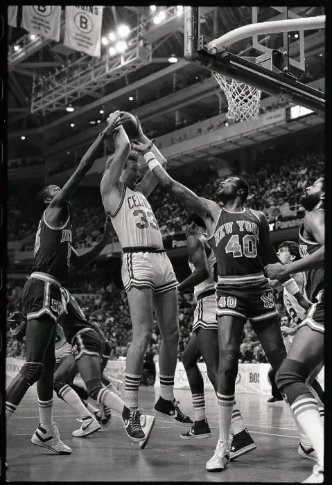 Framed Print : Knicks Surrounding Larry Bird Game Framed Print : Knicks Surrounding Larry Bird Game