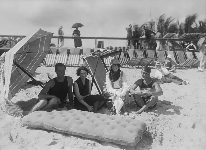 Framed Print : Well Known Socialite Couples Enjoying Beach Framed Print : Well Known Socialite Couples Enjoying Beach
