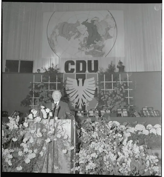 Framed Print : Konrad Adenauer Giving a Speech Framed Print : Konrad Adenauer Giving a Speech