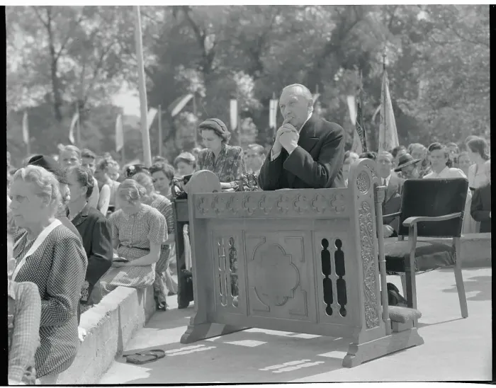 Framed Print : Konrad Adenauer Kneeling in Prayer Framed Print : Konrad Adenauer Kneeling in Prayer