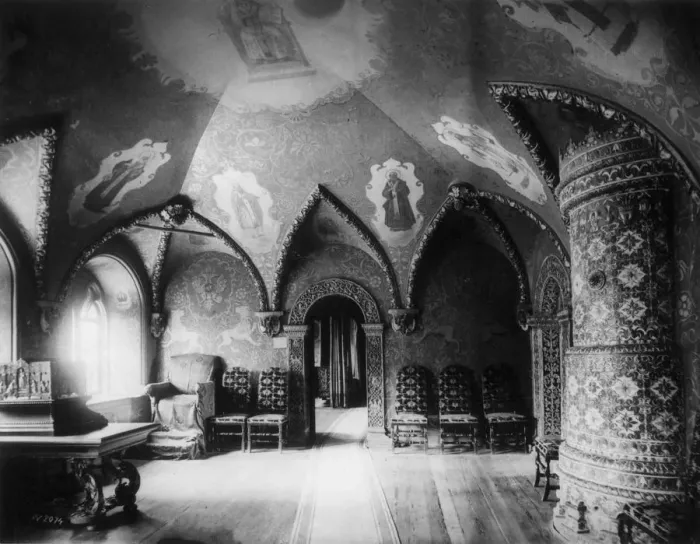 Framed Print : Kremlin Bedroom