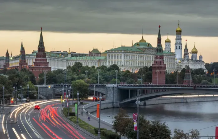 Framed Print : The Kremlin complex at night in Moscow, Russia